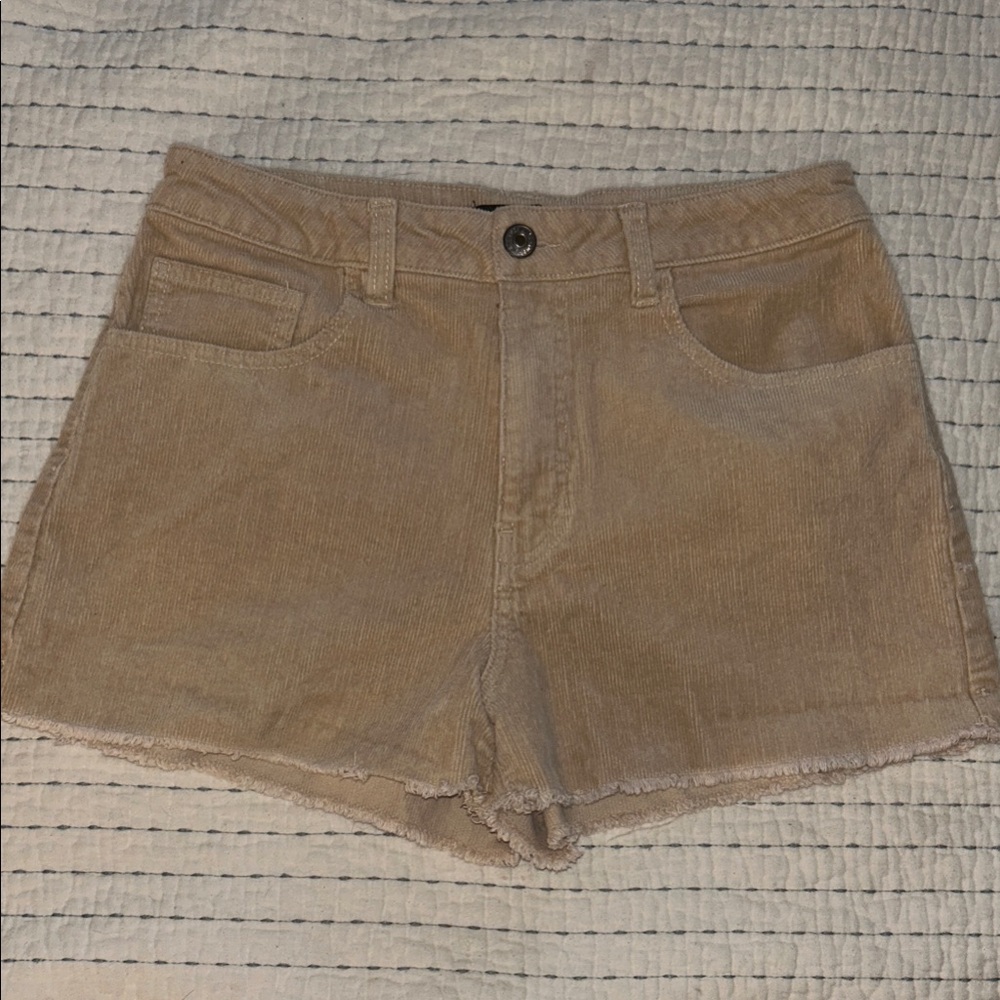 Women’s high rise Corduroy Shorts in Tan